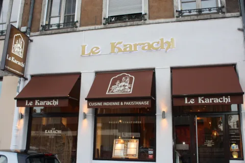Le karachi