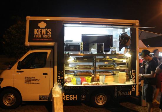 Nouveaux « food trucks »  à Hong Kong par 16 opérateurs